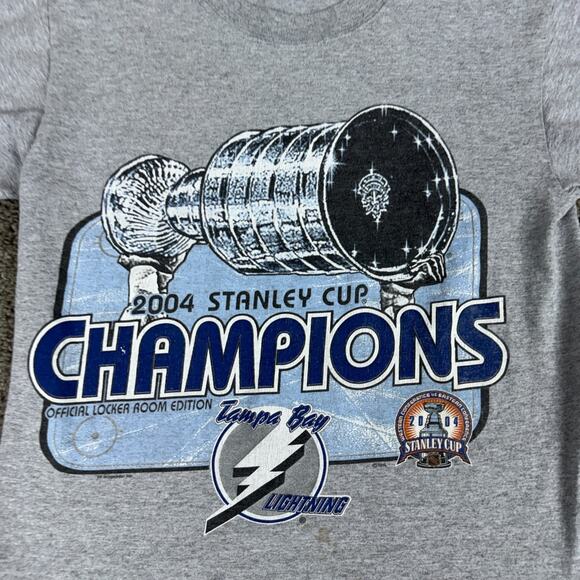 Vintage Tampa Bay lightning Shirt Boys Medium Gray Blue 2004 Stanley Cup Champs - Picture 3 of 11